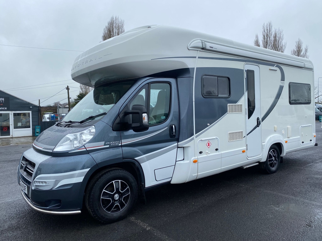 Auto-Trail Apache 700 motorhome